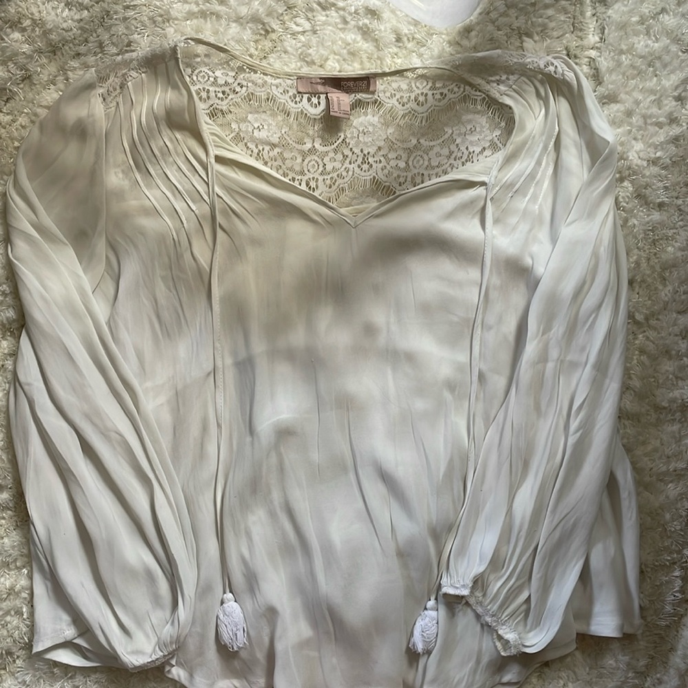 FOREVER 21 White Peasant Blouse. XS